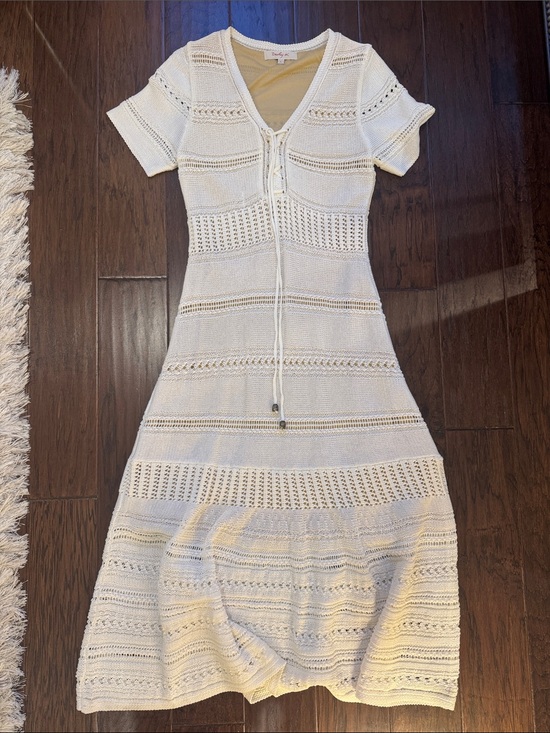Derhy Dresses & Skirts - Women’s Cream Knit Midi Dress with V-Neck and Tie